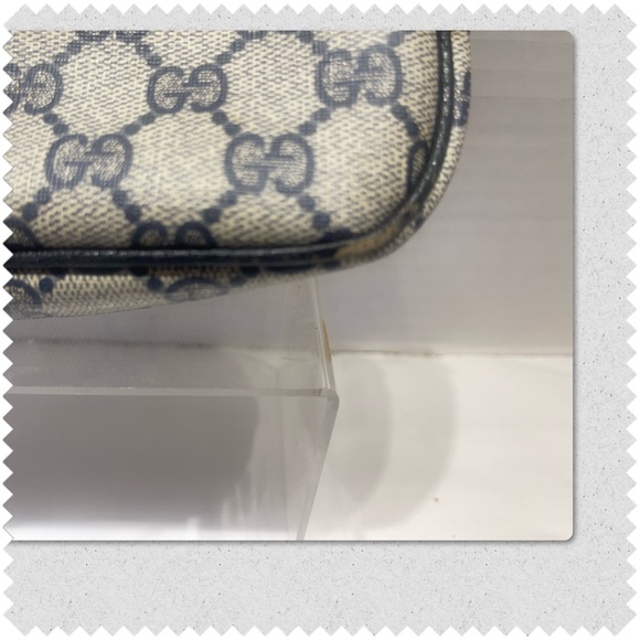 Vintage Gucci Cosmetic Bag Small - Picture 4 of 4